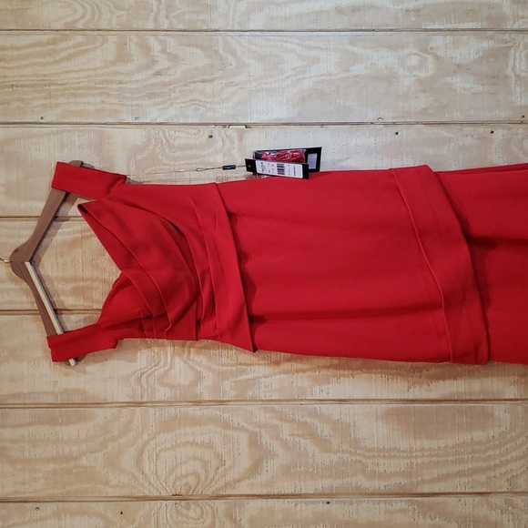 Alexander by Daymor Couture NWT Red Sleeveless Maxi Ball Gown Size 4 #10… - Picture 3 of 10